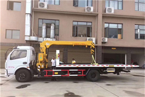 金山附近汽车轮胎更换