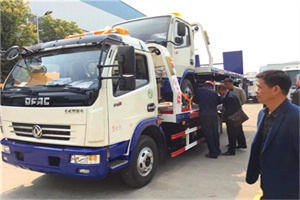 金山汽车道路救援拖车价格